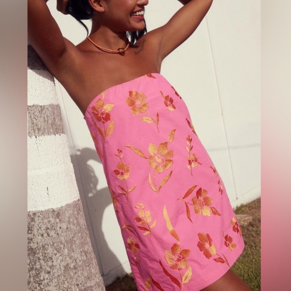hawaiian floral bandeau strapless open back neon bright pink orange dress